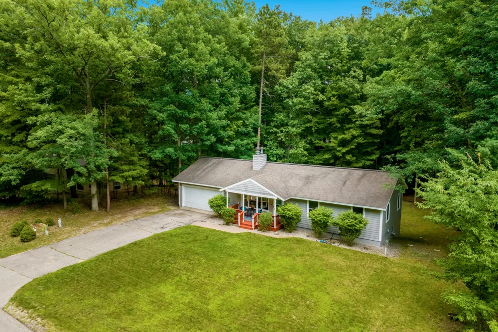 4270 Baywood Drive Traverse City, MI 49686