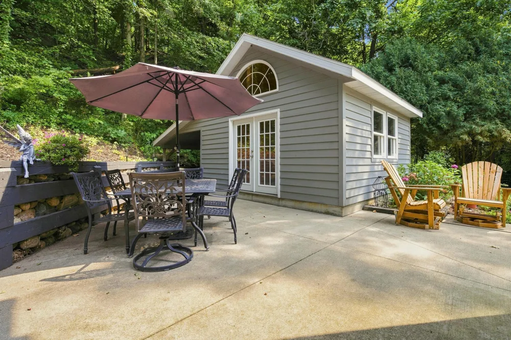 677 Tuttle Road Baroda, MI 49101