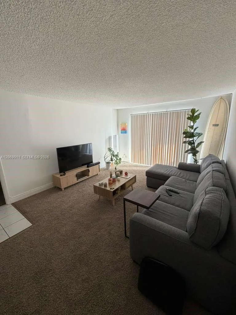488 NW 165th St Rd #B-614 Miami, FL 33169