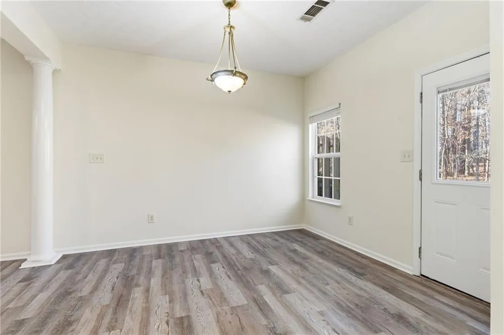 2913 Greyhawk Lane Cumming, GA 30040