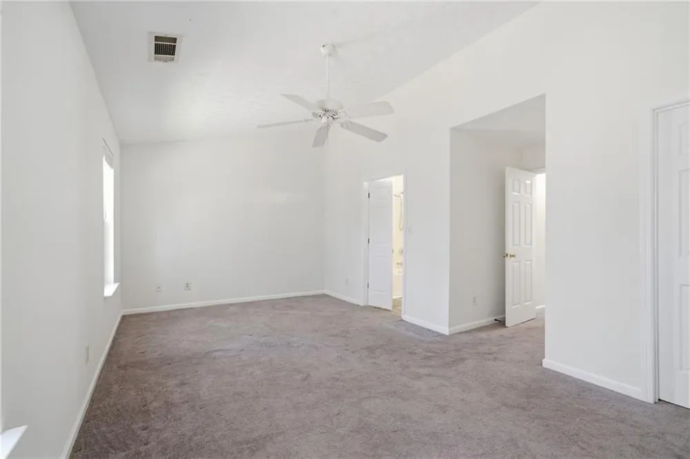 2913 Greyhawk Lane Cumming, GA 30040