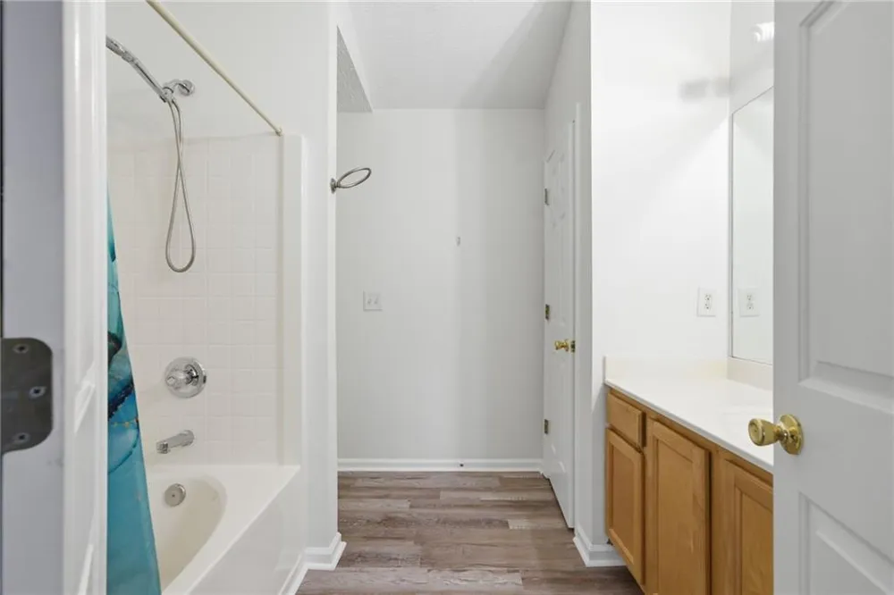 2913 Greyhawk Lane Cumming, GA 30040