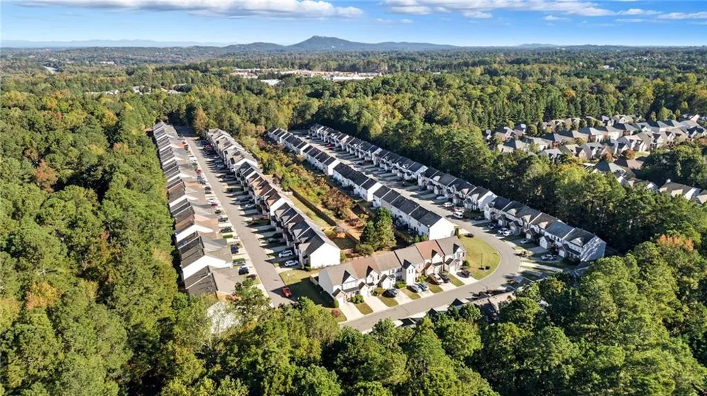 2913 Greyhawk Lane Cumming, GA 30040