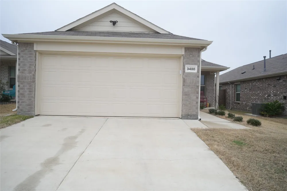 3480 Mildren Bend Crandall, TX 75114
