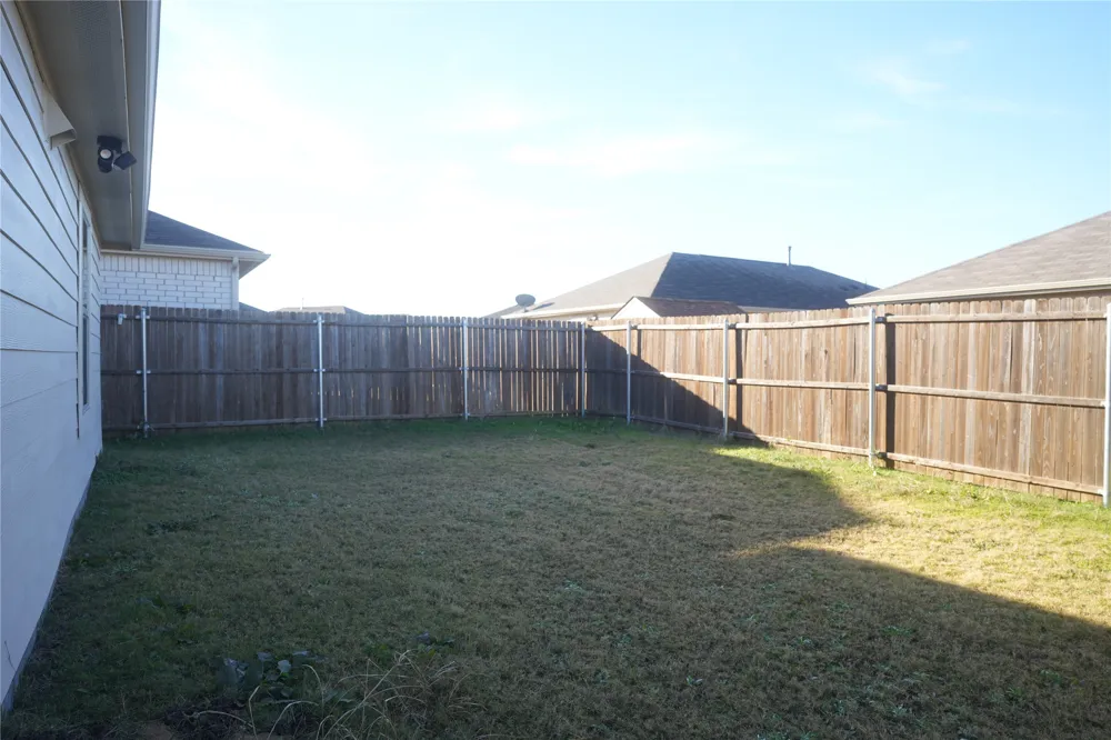 3480 Mildren Bend Crandall, TX 75114