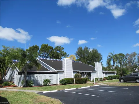 6238 Timberwood Circle #110