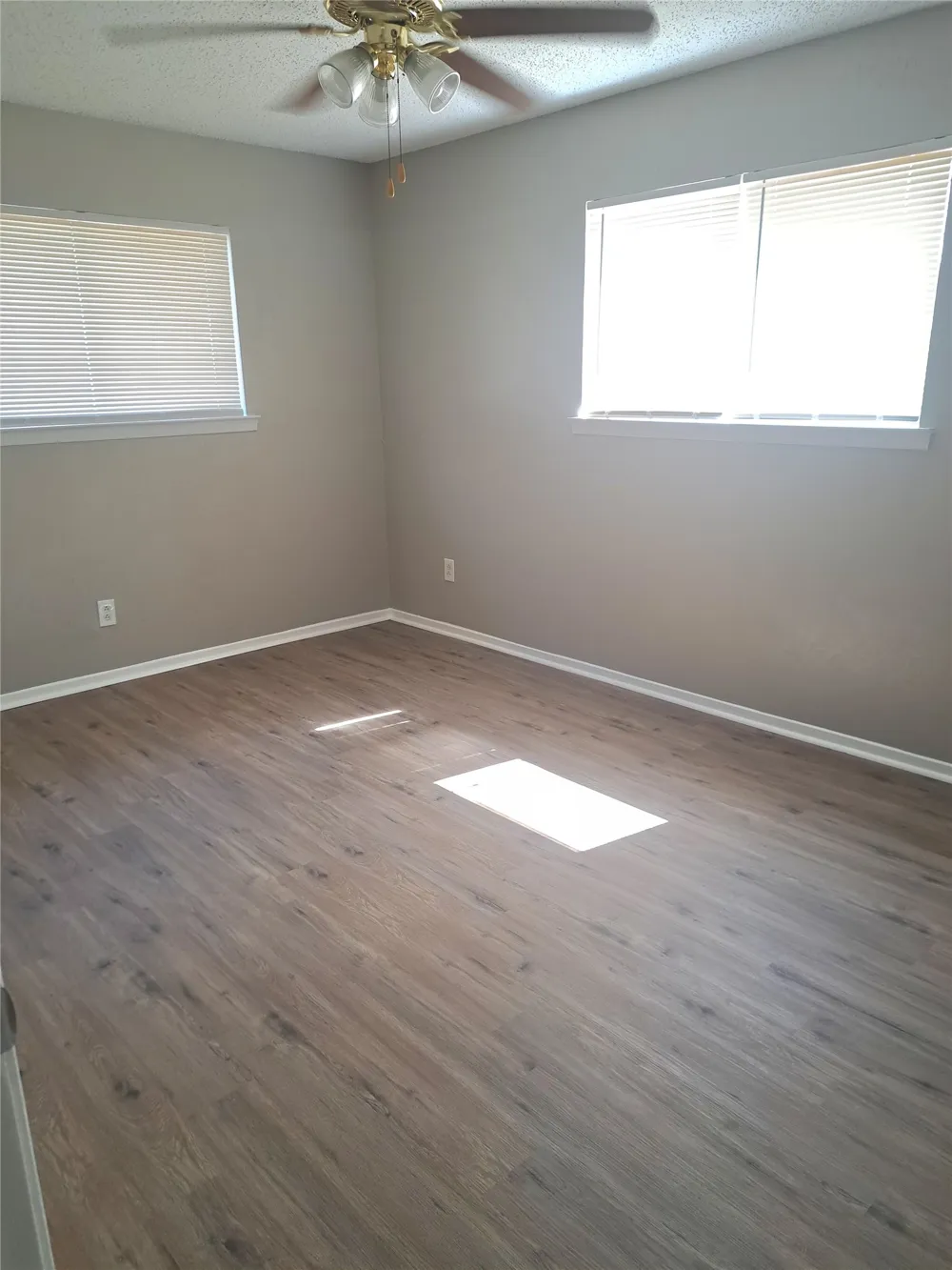 1125 Highbush Drive #1127 Benbrook, TX 76126