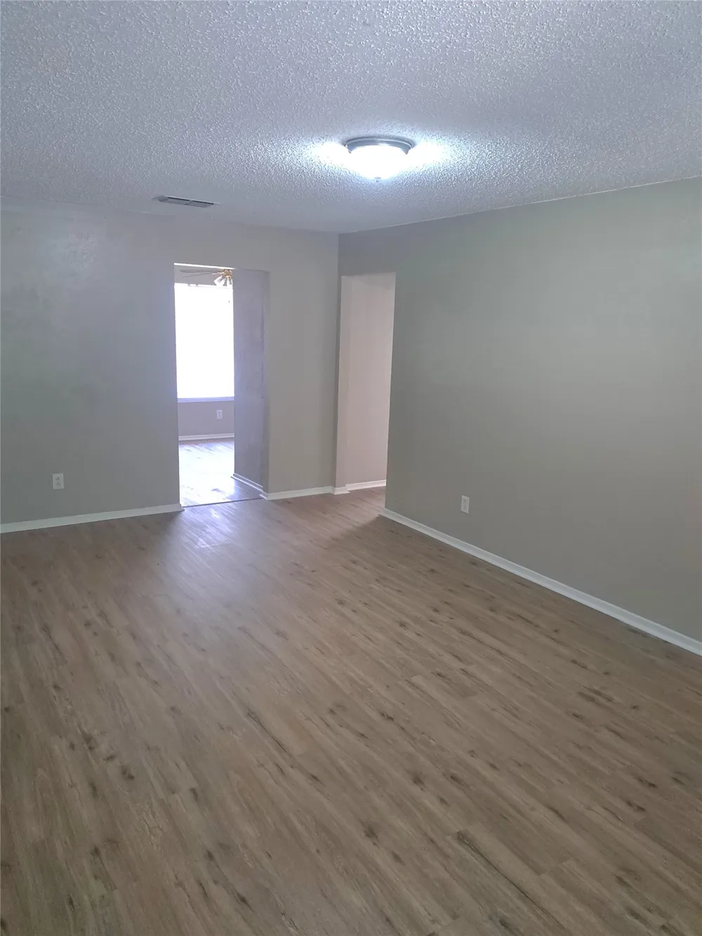 1125 Highbush Drive #1127 Benbrook, TX 76126