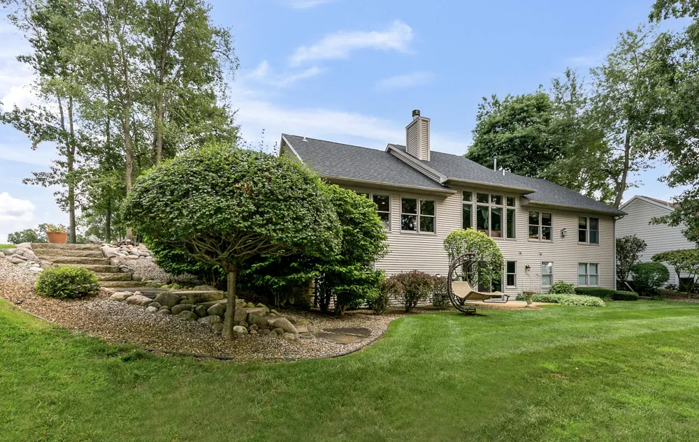 62092 Pheasant Pointe Drive Sturgis, MI 49091