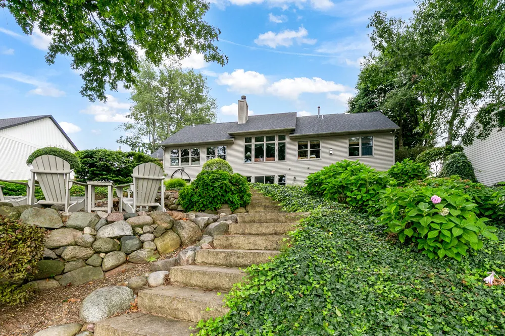 62092 Pheasant Pointe Drive Sturgis, MI 49091