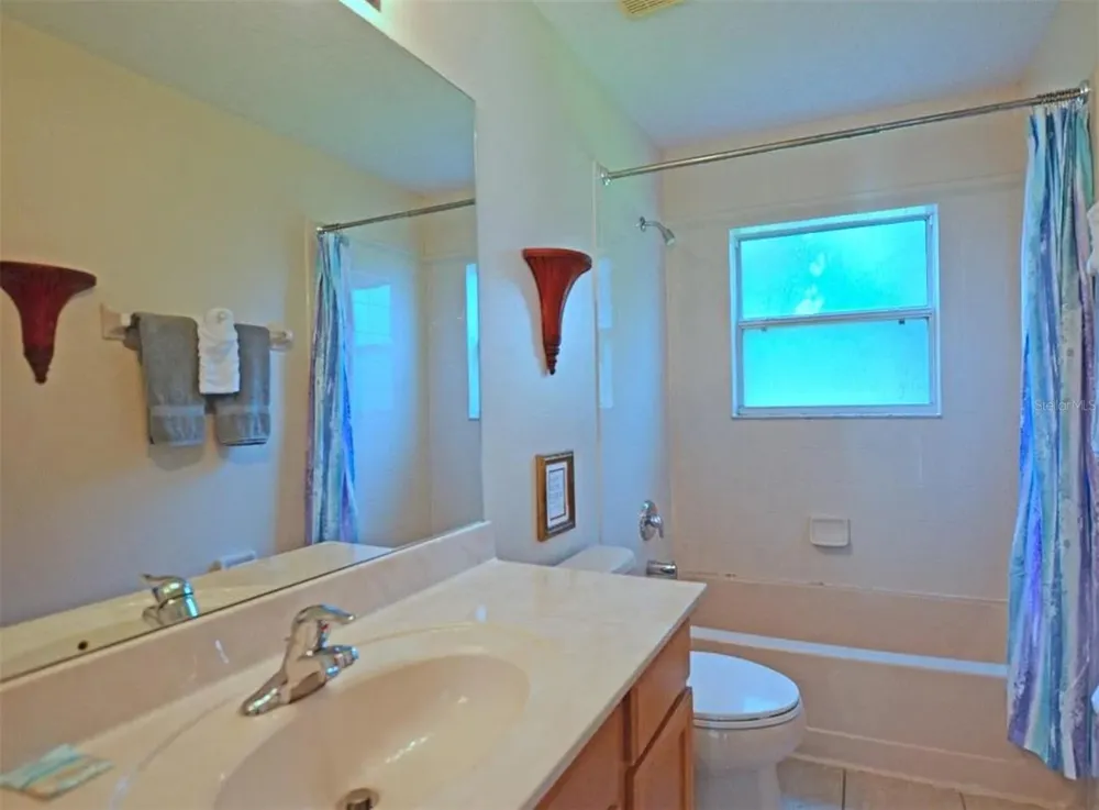 8646 LA ISLA DRIVE Kissimmee, FL 34747