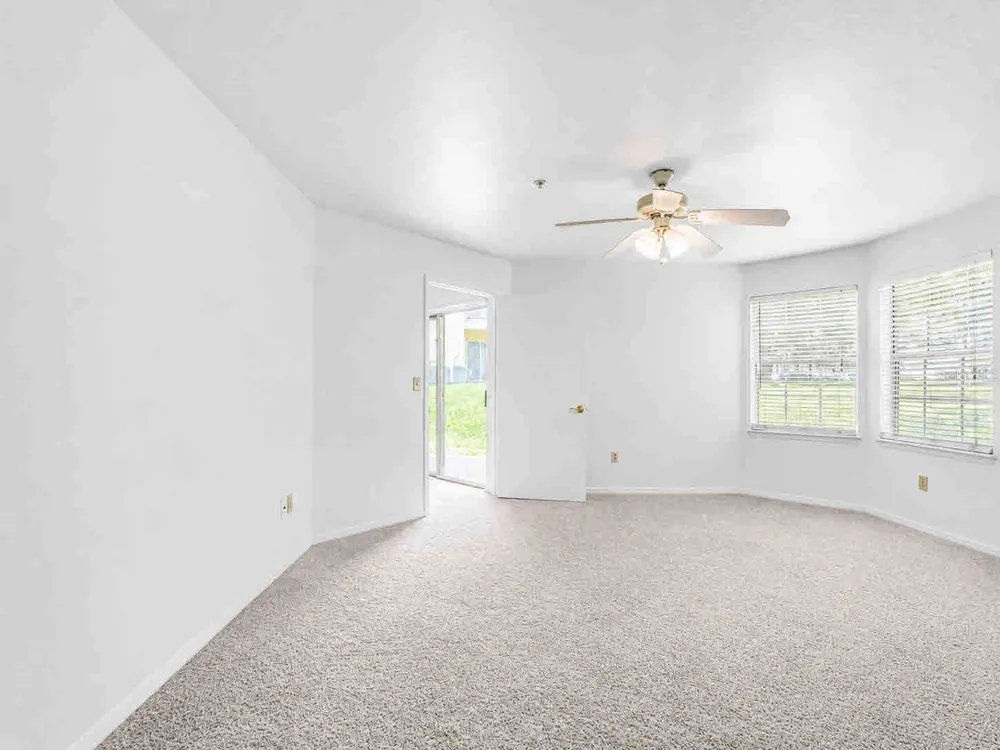 7270 WESTPOINTE BOULEVARD #910 Orlando, FL 32835