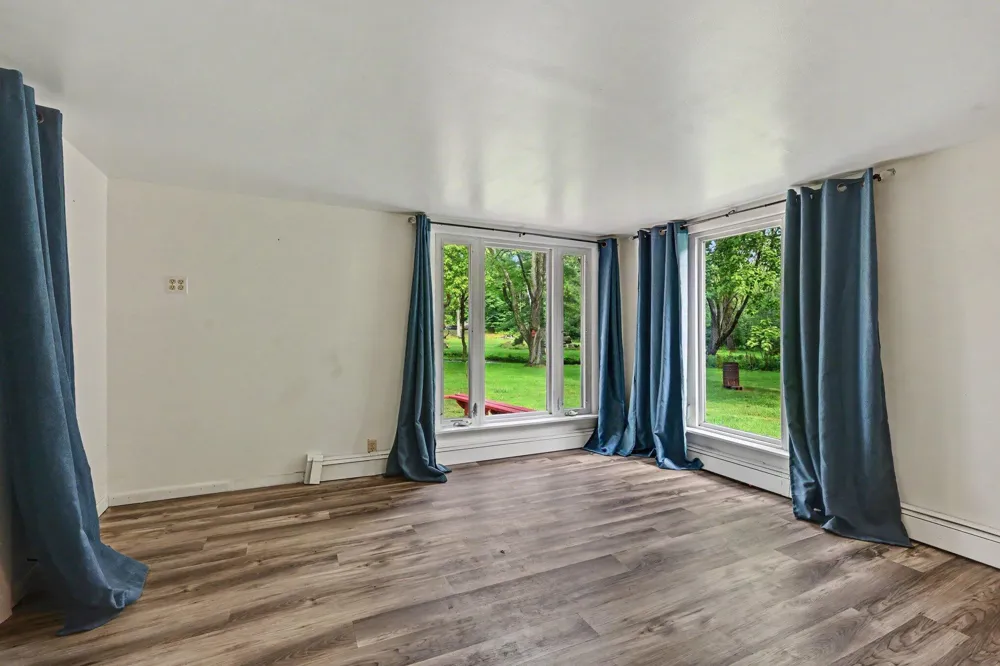 243 Creekview Drive Bedford Charter Township, MI 49037