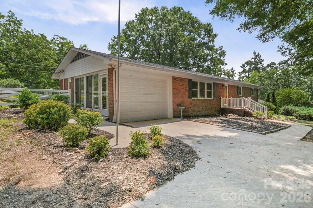 42837 Vickers Store Road Albemarle, NC 28001
