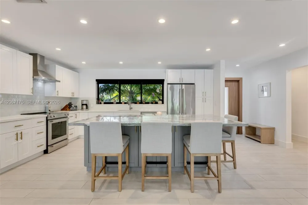 7790 SW 53rd Avenue Miami, FL 33143