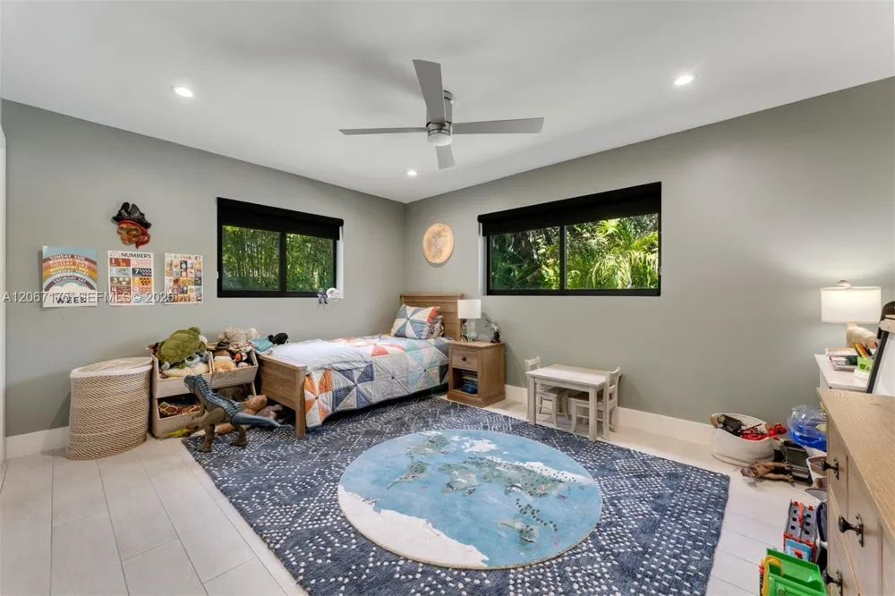 7790 SW 53rd Avenue Miami, FL 33143