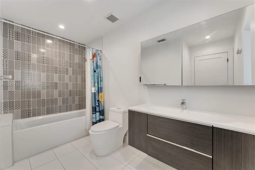 7790 SW 53rd Avenue Miami, FL 33143