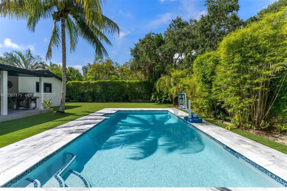 7790 SW 53rd Avenue Miami, FL 33143