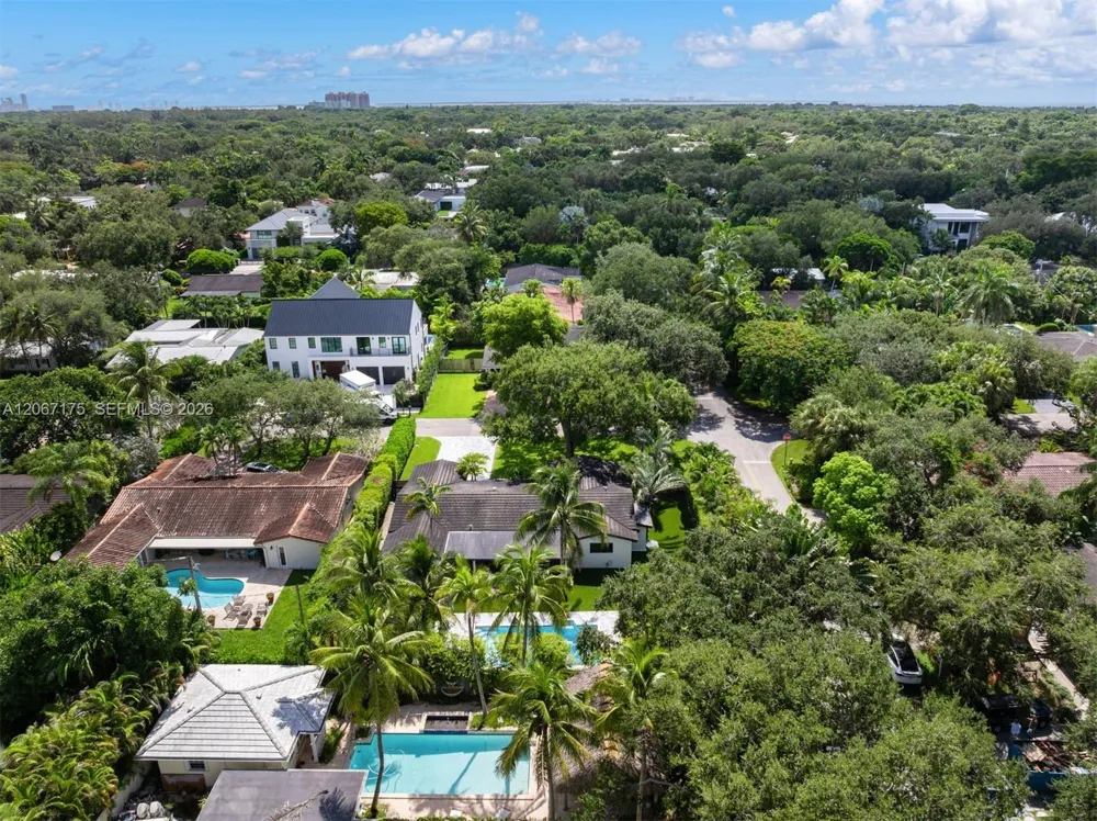 7790 SW 53rd Avenue Miami, FL 33143
