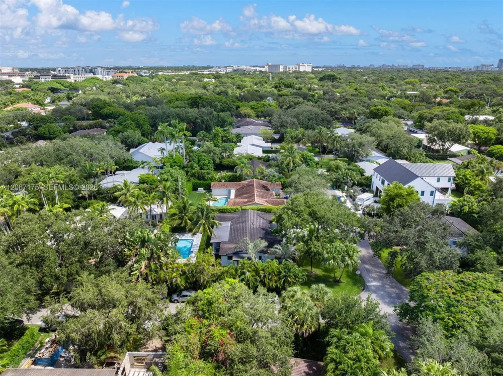 7790 SW 53rd Avenue Miami, FL 33143