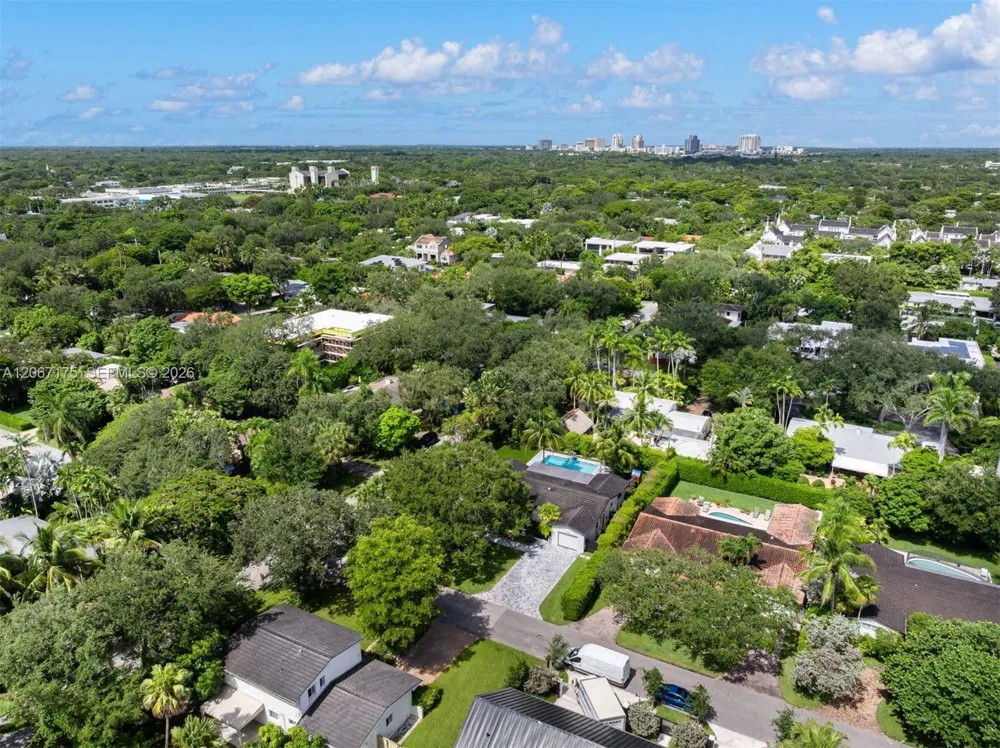 7790 SW 53rd Avenue Miami, FL 33143