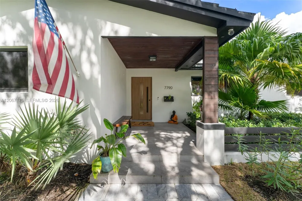 7790 SW 53rd Avenue Miami, FL 33143