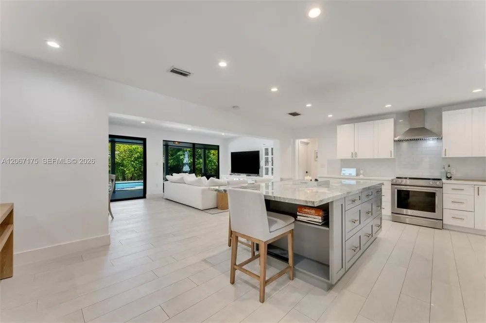 7790 SW 53rd Avenue Miami, FL 33143