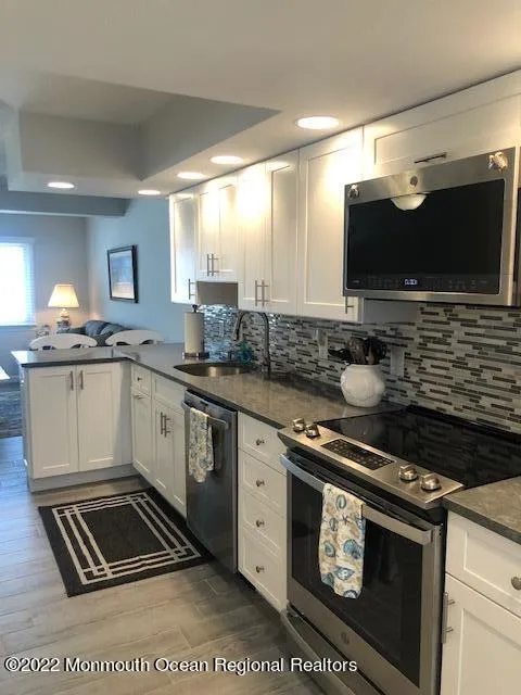 438 Highway 35 #1108 Mantoloking, NJ 08738