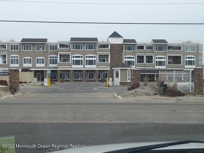 438 Highway 35 #1108 Mantoloking, NJ 08738