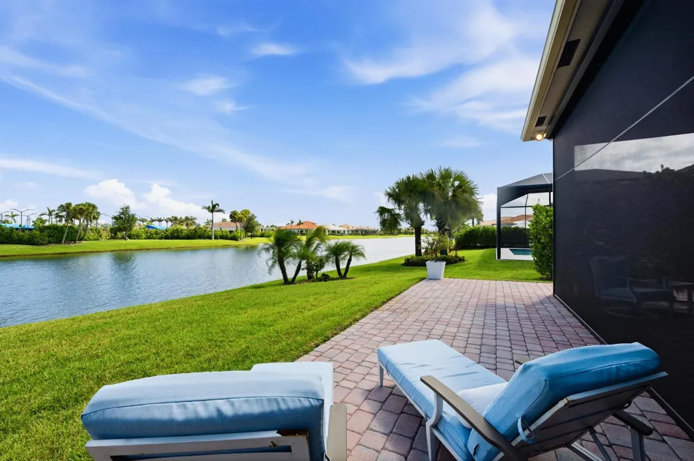 8635 SW Carrara Way Port St. Lucie, FL 34987