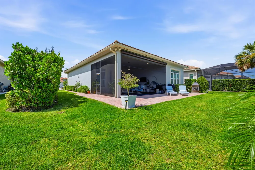 8635 SW Carrara Way Port St. Lucie, FL 34987