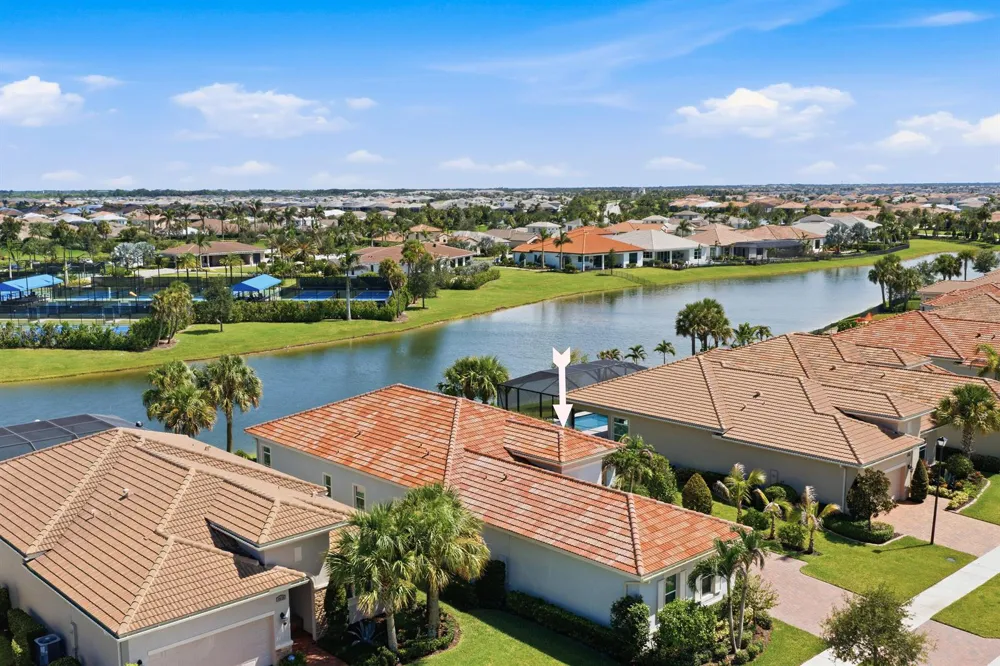 8635 SW Carrara Way Port St. Lucie, FL 34987