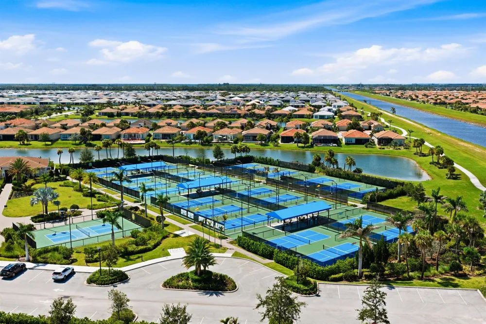 8635 SW Carrara Way Port St. Lucie, FL 34987