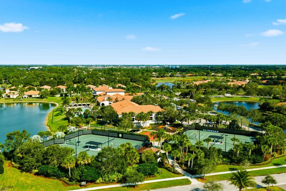 8635 SW Carrara Way Port St. Lucie, FL 34987