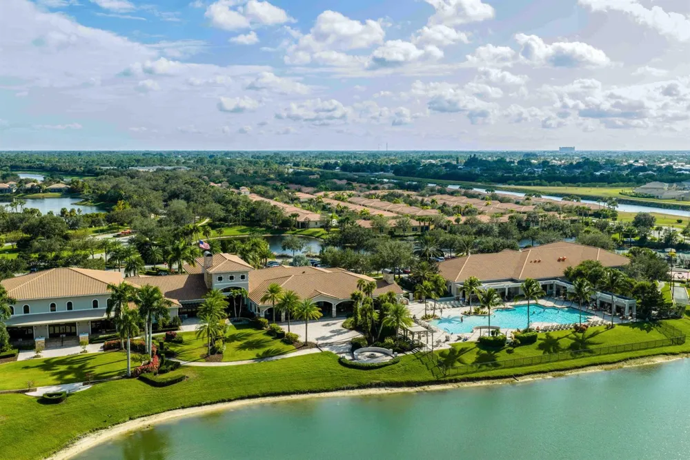 8635 SW Carrara Way Port St. Lucie, FL 34987