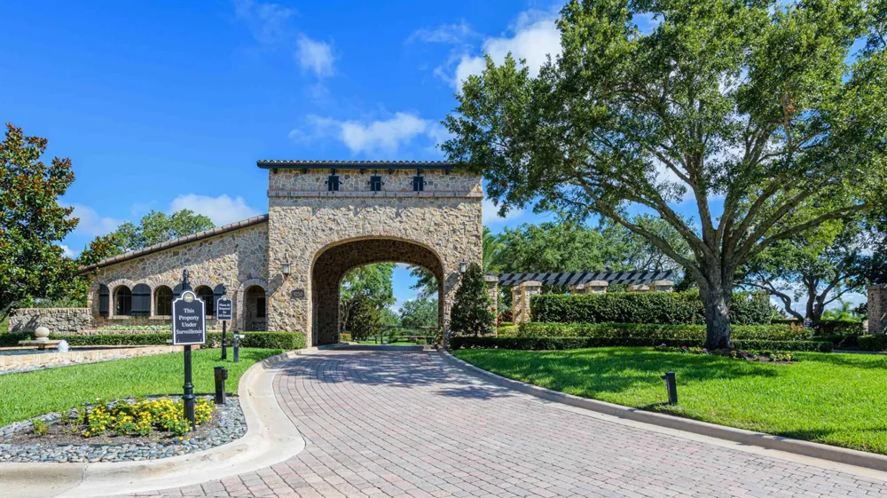 8635 SW Carrara Way Port St. Lucie, FL 34987