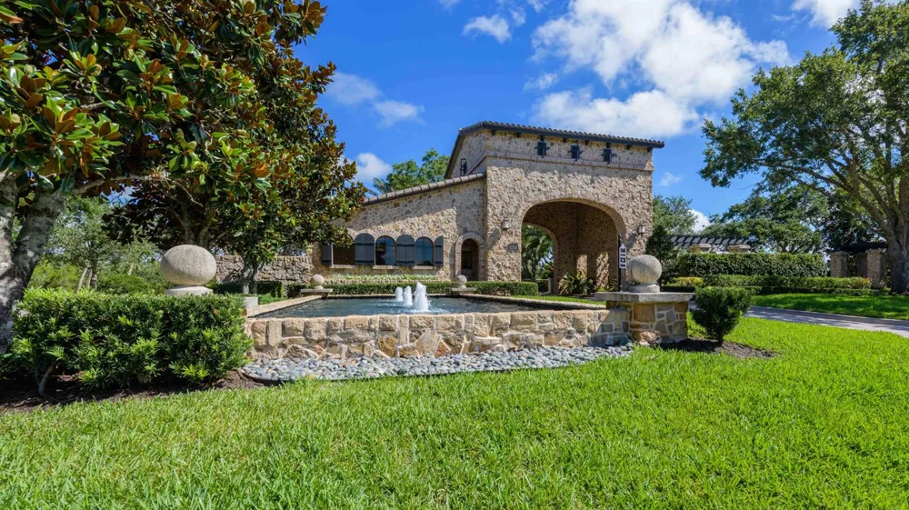 8635 SW Carrara Way Port St. Lucie, FL 34987