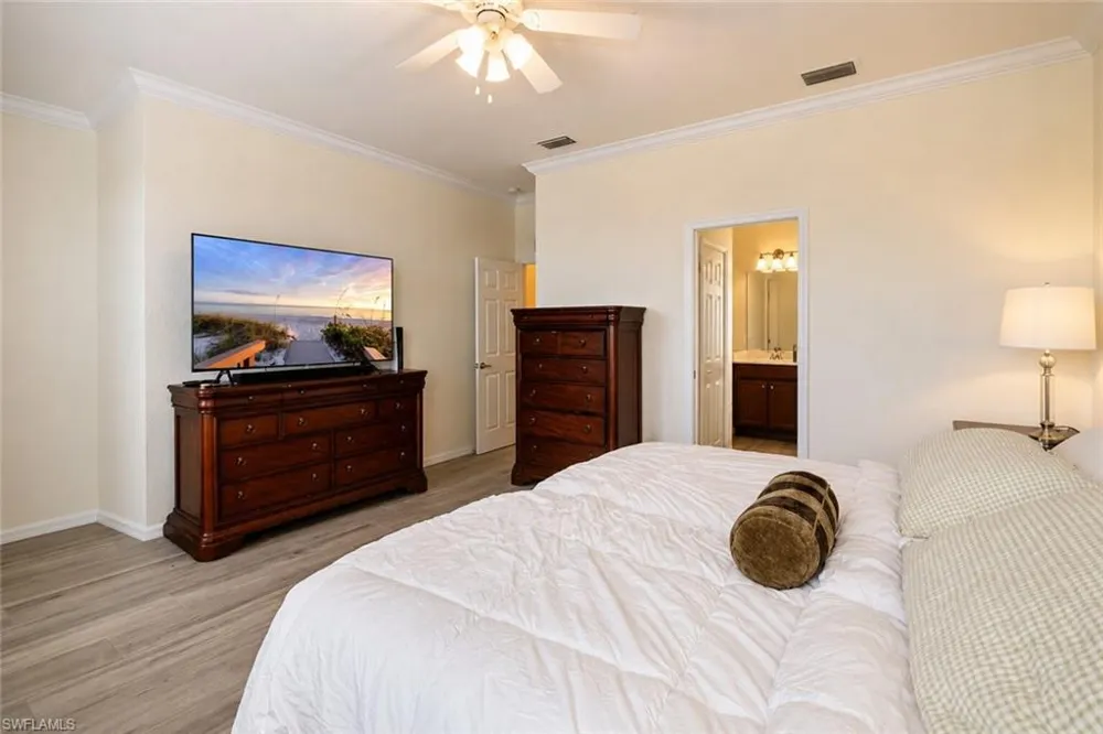 2744 Blossom Way Naples, FL 34120