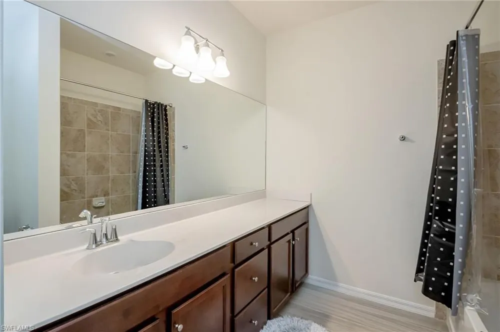 2744 Blossom Way Naples, FL 34120