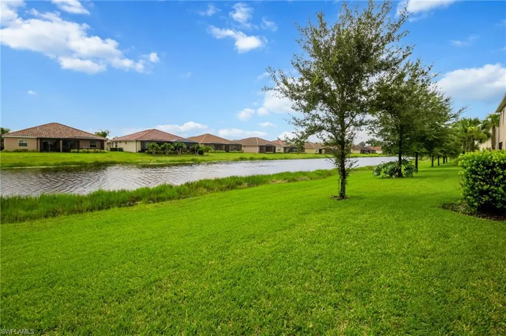 2744 Blossom Way Naples, FL 34120