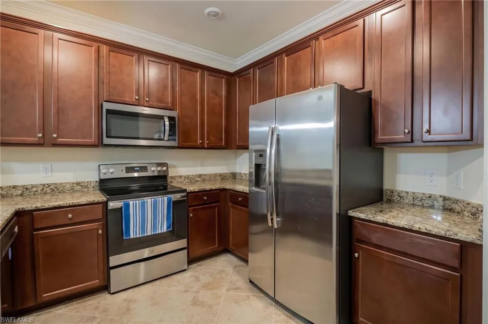 2744 Blossom Way Naples, FL 34120