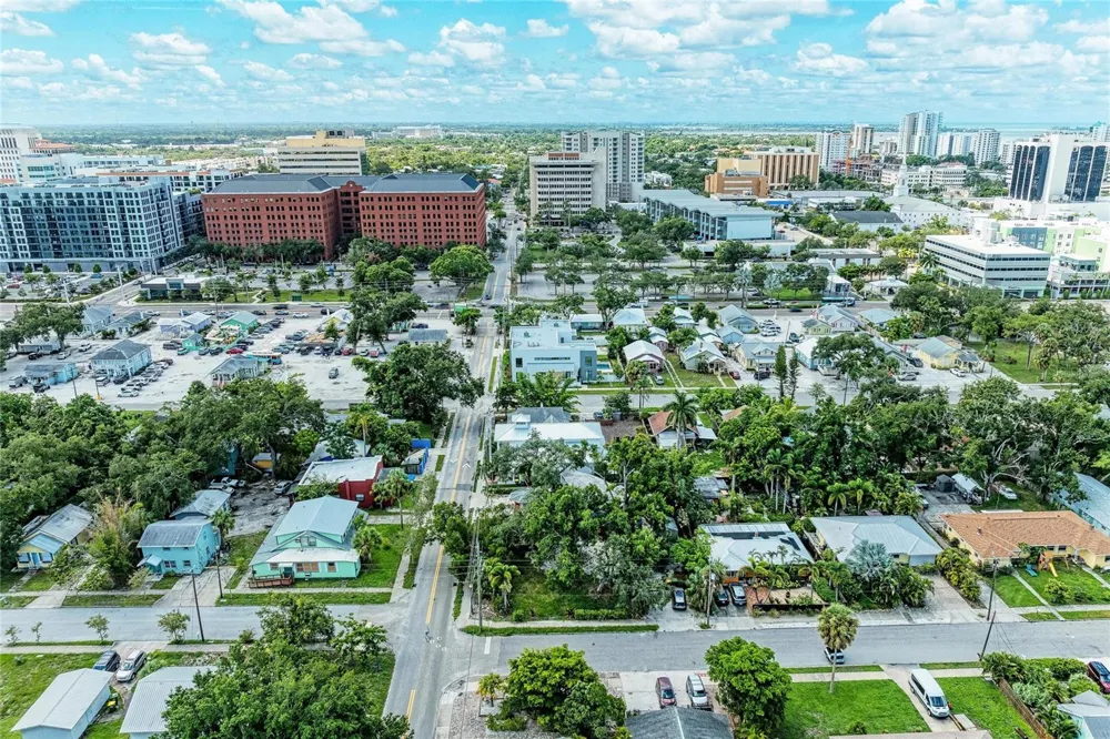 449 OSPREY AVENUE Sarasota, FL 34236
