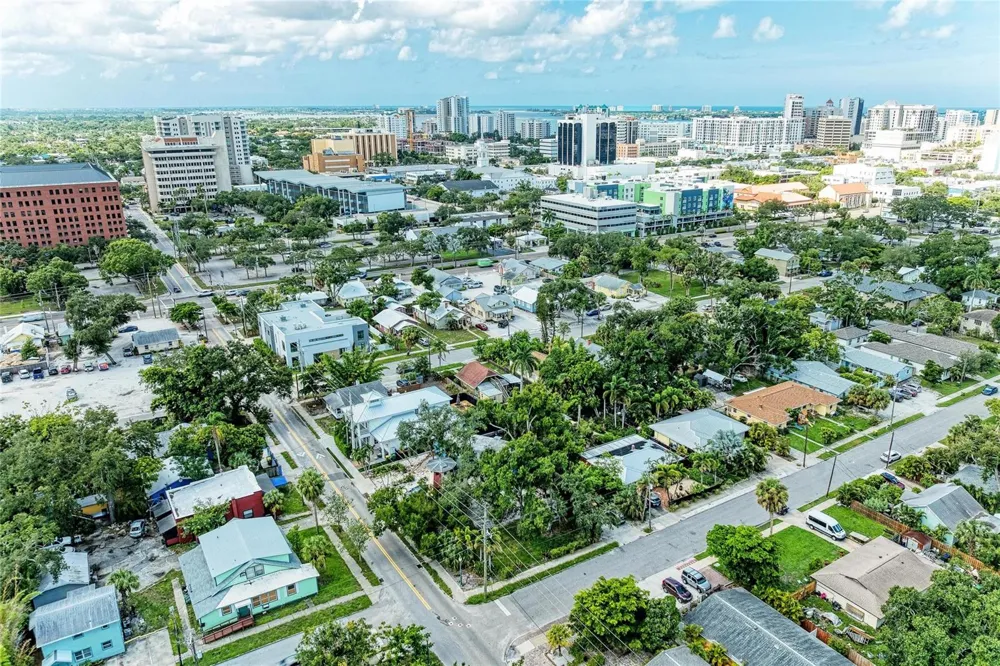 449 OSPREY AVENUE Sarasota, FL 34236