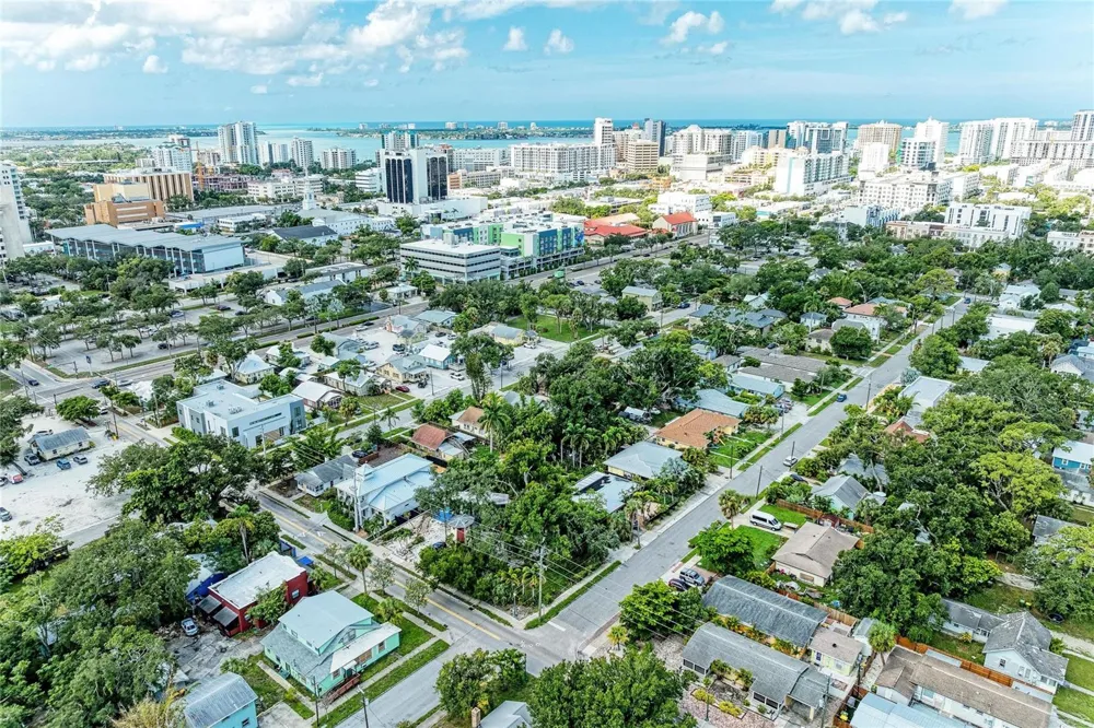 449 OSPREY AVENUE Sarasota, FL 34236