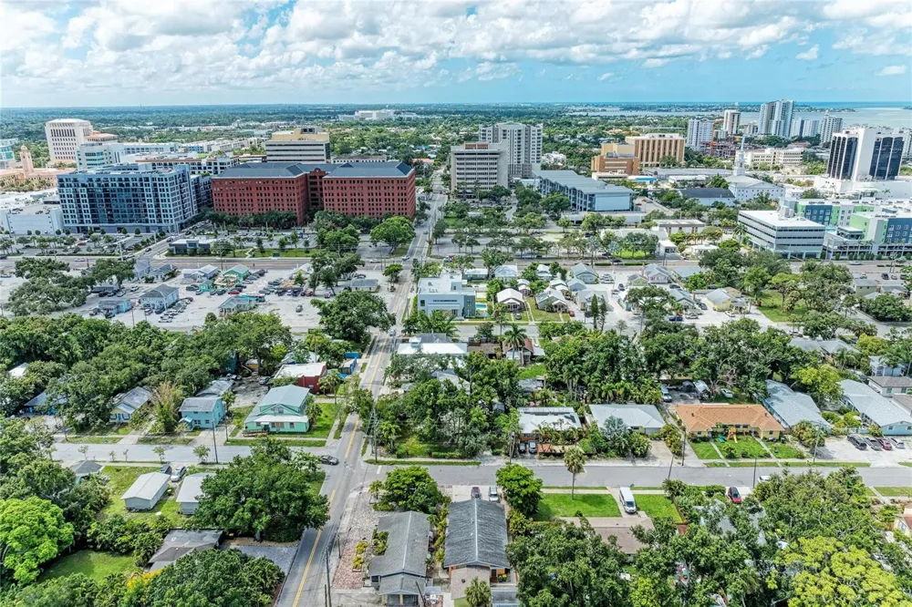 449 OSPREY AVENUE Sarasota, FL 34236