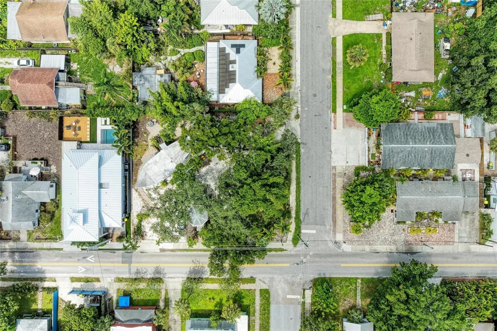 449 OSPREY AVENUE Sarasota, FL 34236