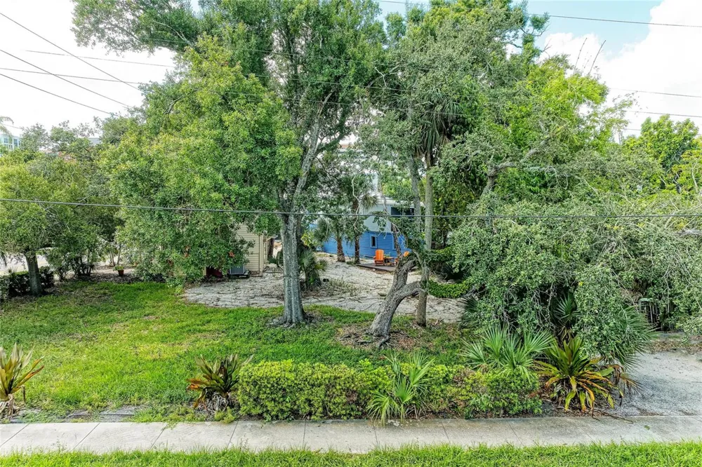 449 OSPREY AVENUE Sarasota, FL 34236