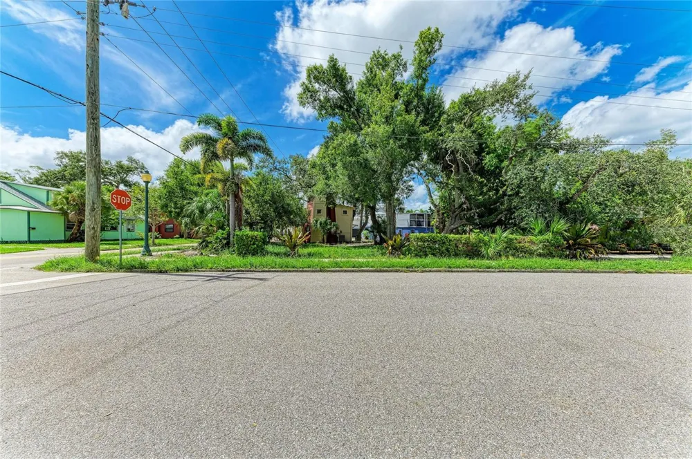 449 OSPREY AVENUE Sarasota, FL 34236