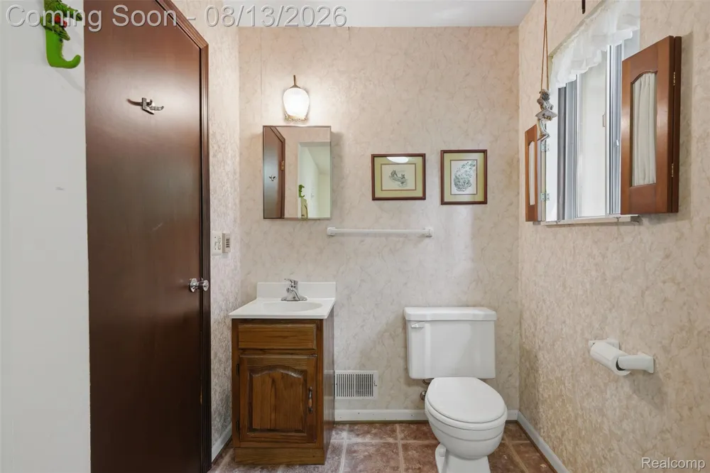 2742 Parkway Place Hartland Township, MI 48353