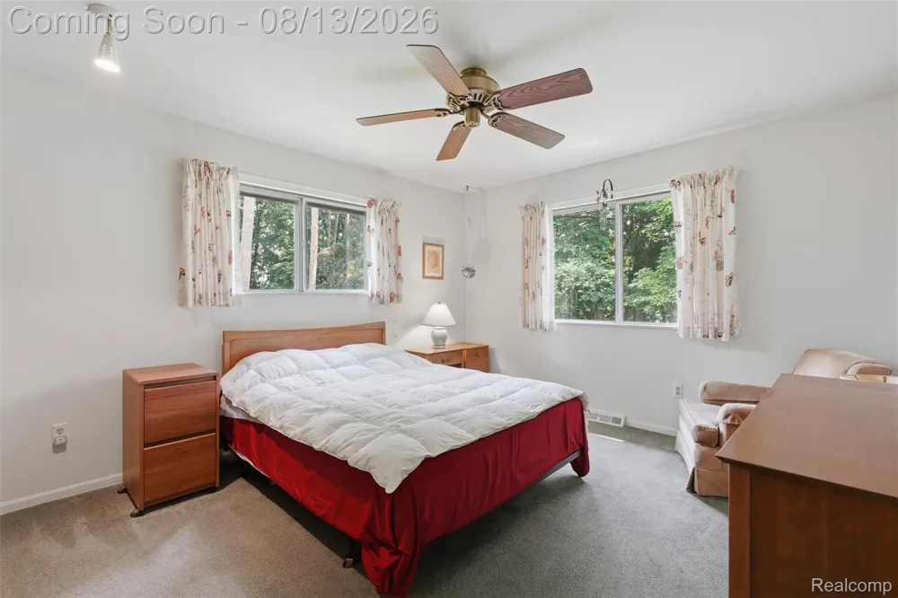 2742 Parkway Place Hartland Township, MI 48353